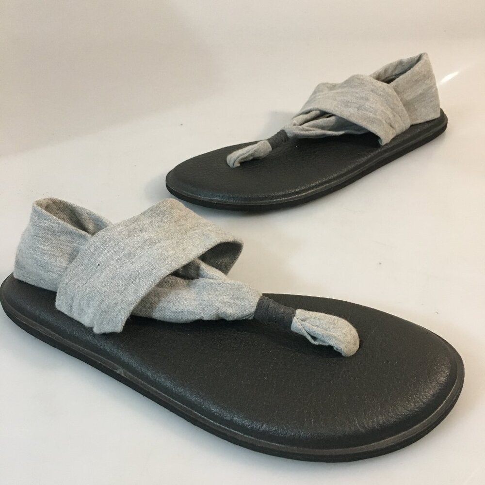 Sanuk 10 Yoga Sling 2 Gray Lightweight Stretchy Knit Fabric Flat Sandals Vegan